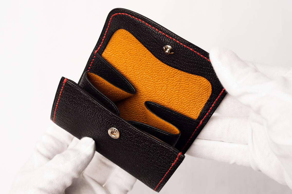 たくさん入るコインケース 茶利八方