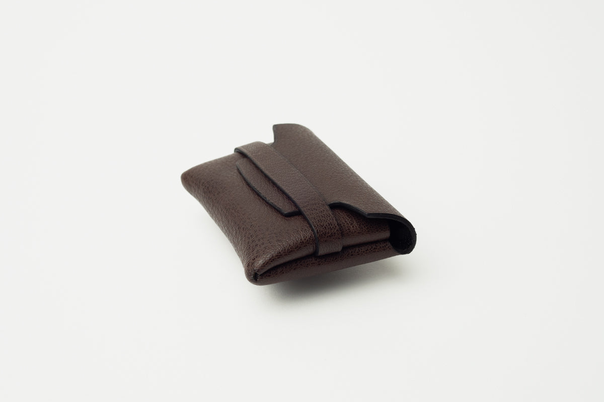 内縫いのカードケース 茶利八方
