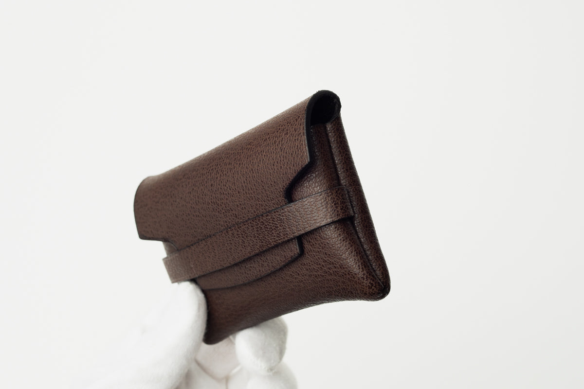 内縫いのカードケース 茶利八方